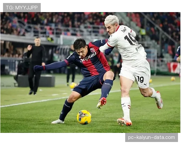 AC米兰陷入后防线危机，战术体系为何陷入困境？